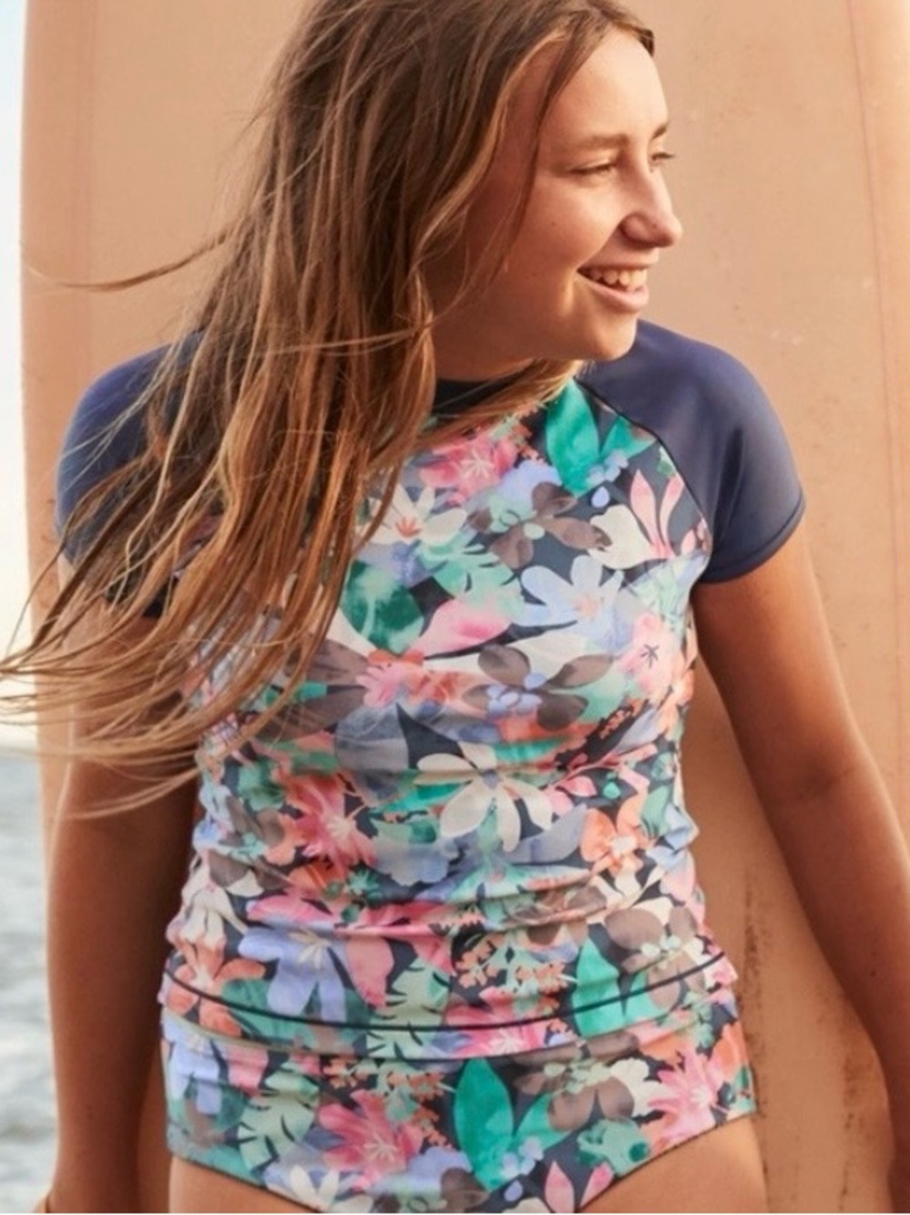 Athleta Girls' Floral Multi-Color Short-Sleeve Rashguard Girls Size XL/14